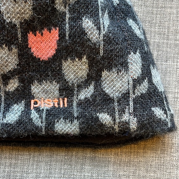 Pistil Wool Tulip Black and Pink Knit Women's Beanie Hat OS - Picture 2 of 8